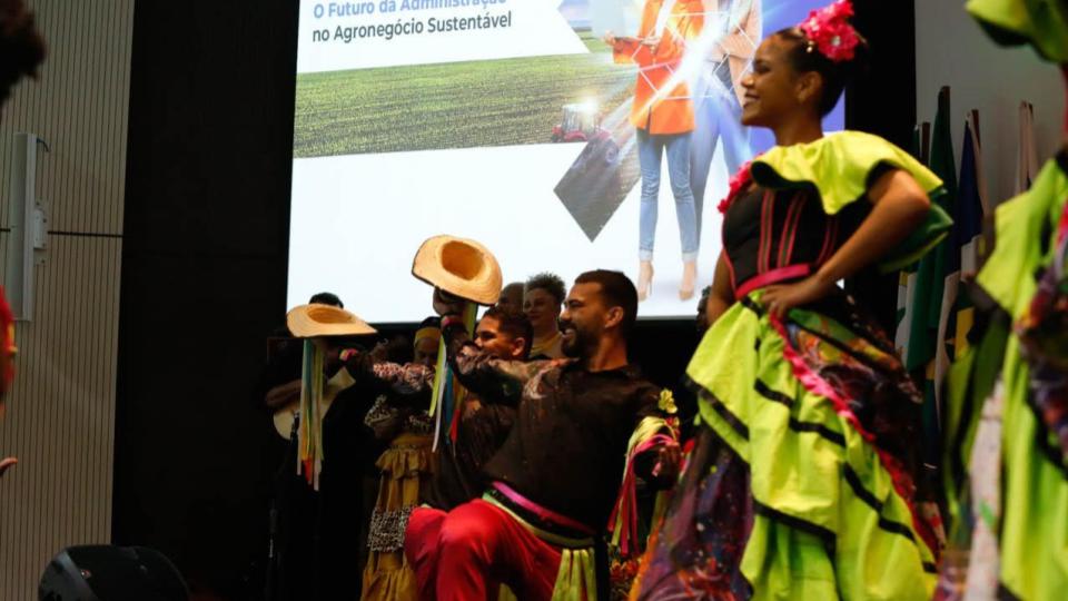 Cultura e reflexões abrem Encontro de Administração do Centro-Oeste em Cuiabá